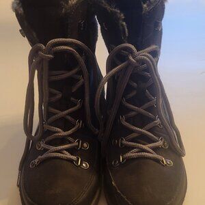 Aetrex - Jodie fur winter boots - size 7.5-8 - orthotics